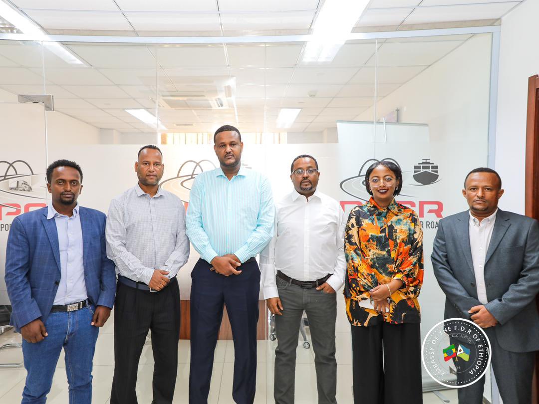 BerhanuTsegaye's tweet photo. The vital Galafi-Moloud road of Djibouti is undergoing maintenance works by ECWC, starting from co
commissioning of machines and detour road for smooth travel during the process, while the main road receives restoration to ensure seamless transportation of #Ethiopia's vehicles to/from #Djibouti. Today’s discussion is expected to fast-track the process.