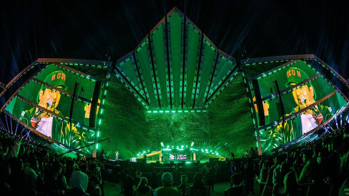 notchvfx's tweet image. “Using Notch to turn around amended renders the week of the festival was hugely valuable and gave us extra time." says @thisiscomix CEO &amp;amp; Video Producer Harry Bird about their work with @MDLBEAST  for Soundstorm Music Festival.

go.notch.one/soundstorm-mus…

#madewithnotch