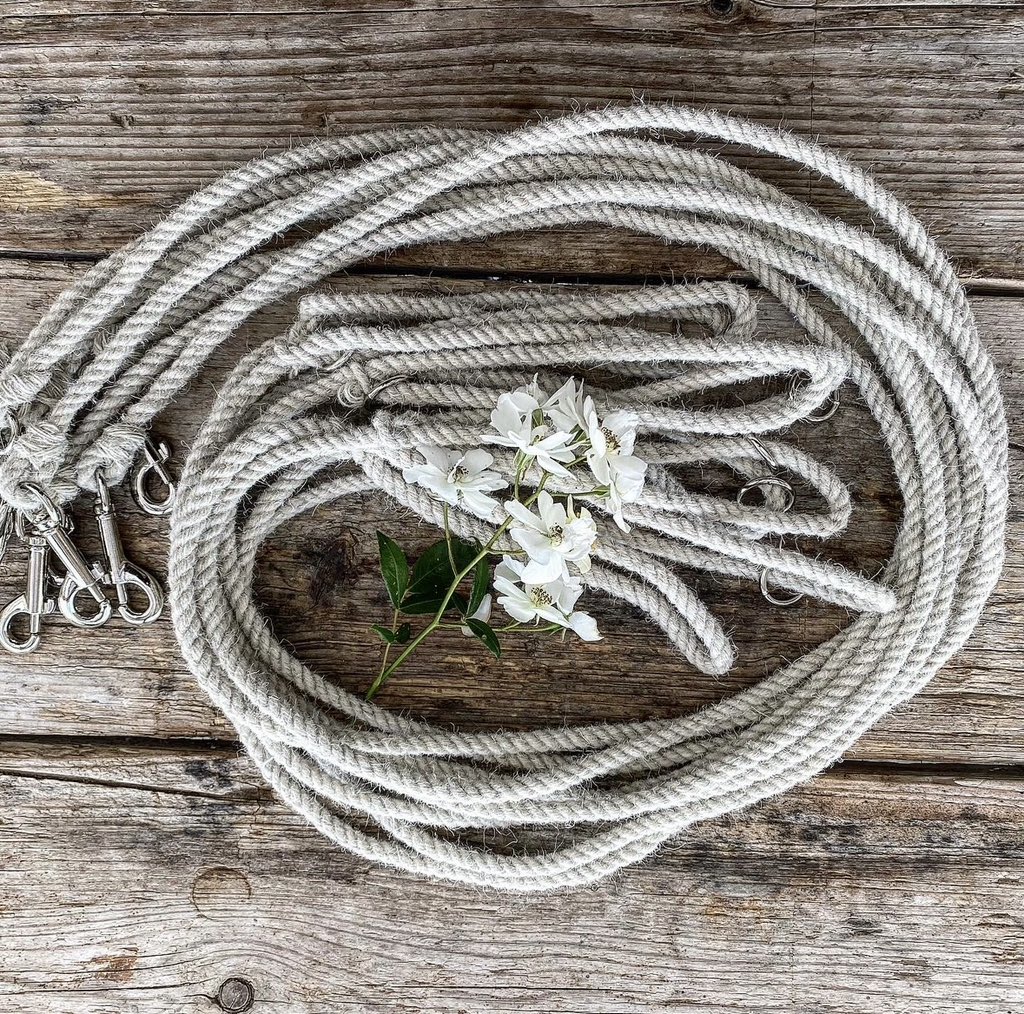 woolismybread's tweet image. Where there wool there is a way. Instead of complaining that my wool was worthless to the wool board. I created my own market for my wool. Now it has great worth. Creativity… Invention.. Time. Shepherdess wool products 🙏🐑❤️Thank you all for your support #wool #woolfarm