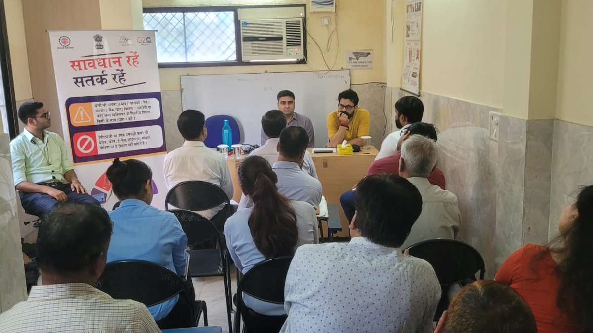 epfodelhiwest's tweet photo. Glimpses of Nidhi Aapke Nikat 2.0 (A District Outreach Programme) organized by EPFO, Delhi West on 27.07.2023. 

@socialepfo @LabourMinistry
#EPFOwithyou #NidhiAapkeNikat https://t.co/lOvYZJDhxp