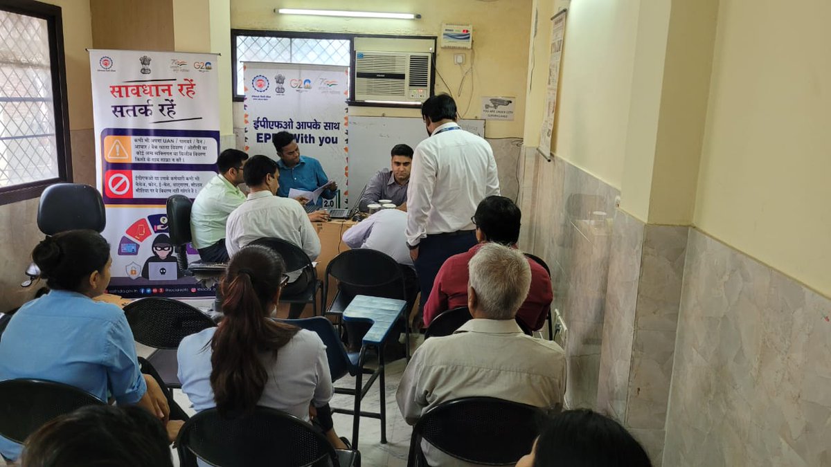 epfodelhiwest's tweet photo. Glimpses of Nidhi Aapke Nikat 2.0 (A District Outreach Programme) organized by EPFO, Delhi West on 27.07.2023. 

@socialepfo @LabourMinistry
#EPFOwithyou #NidhiAapkeNikat https://t.co/lOvYZJDhxp