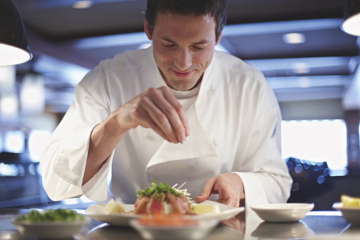 dti_eV's tweet photo. #7ProzentaufSpeisen in der #gastro müssen bleiben! #dti unterstützt @DEHOGA_BV-Forderung: „Mit einer Erhöhung auf 19 % geriete die #Gastronomie in Existenznot!“, sagt dti-GF #Eichner. PM 👉🏻 https://t.co/yOO6IWUKXI @c_lindner @BMWK @DtiEichner @HJDeglow @LZnetNEWS @foodservice_de https://t.co/hXTldOvvrv