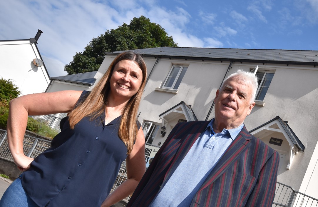 SwanseaCouncil's tweet photo. More visitor accommodation businesses are benefitting from funding to improve their facilities. We've just annonced the businesses which benefitted from phase two of our Tourism Support Fund (TSF). https://t.co/dObCbNoLIm @EnjoySwansea @NewGowerHotel @NewlandLynda @ParkmillGower https://t.co/fkVpCRlFEV
