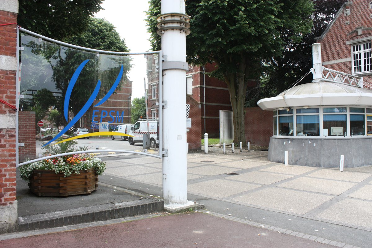 [#semainesdudéveloppementdurable #développementdurable #SanteM_EPSMlm]
Participez à notre action de ramassage des déchets le 20/9 sur le site de l’EPSM Lille-Métropole à #Armentières ! 
Pour vous inscrire et contribuer au #WCD 2023👉tinyurl.com/2s4h5r8a

#Engageonsnous🌎