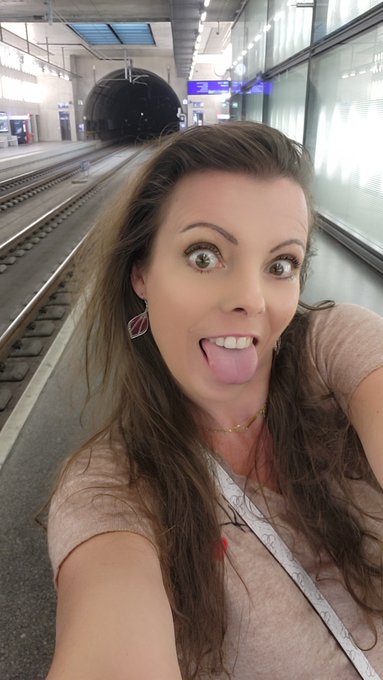 Bonne journ&eacute;e les coquins BizzXXL 😘 https://t.co/AiqNTpQnFE<a href="/tag/monavis"class="tags"><span>#monavis</span></a>