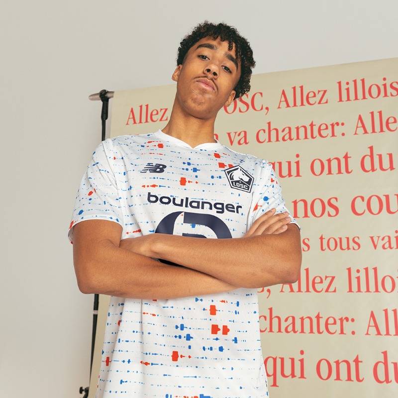 losclive's tweet photo. 🆕 Ce qui nous rend unique, notre hymne, nos supporters

Précommande dès maintenant ⬇️

#Cequinousrendunique #NBFootball @NBFootball