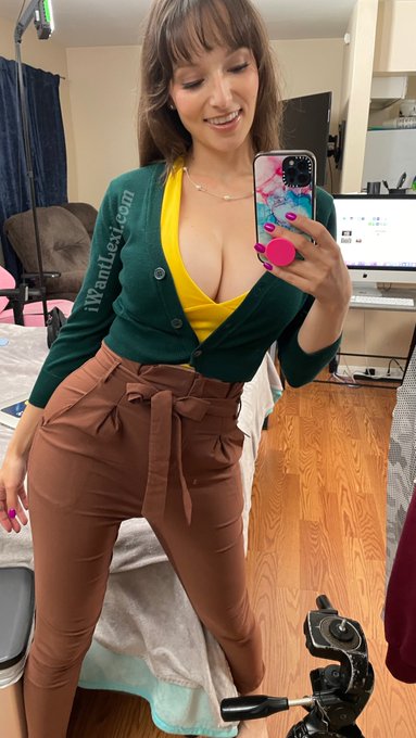 You might last, but the sales rarely do. Hurry. https://t.co/89HwSXzIkq @realloyalfans https://t.co/<a href="/tag/sweaterpuppies"class="tags"><span>#sweaterpuppies</span></a>