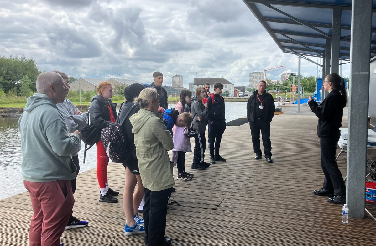 Police Scotland East Renfrewshire tweet media