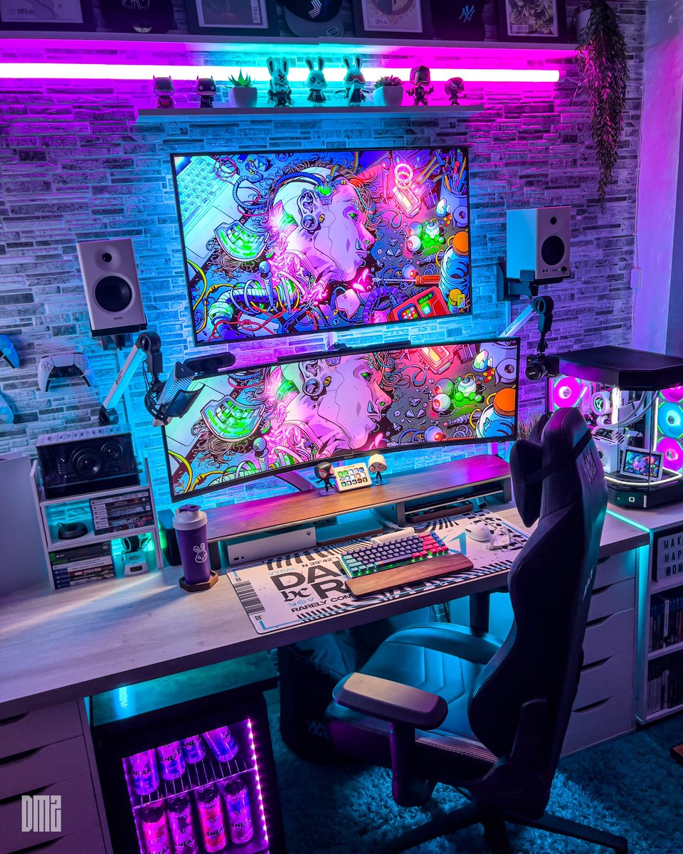 PressNatToStart's tweet image. Morning Twitter! 

Almost at the weekend! Keep pushing! 💪🏻

Il be working here today….🥰

#pcsetups #gamingsetups #gamingroom #pcgaming #superwide #custompc