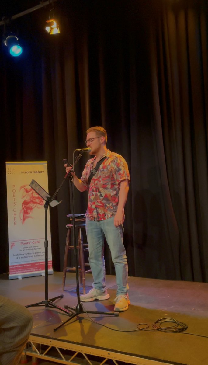 We've not had a #TestimonialTuesday in a little while! Its our way of showcasing student experiences on the Study Abroad Programme. Read more about Richard's experiences here: bit.ly/3QbRGhh
#StudyAbroad #GoPlacesWithReading