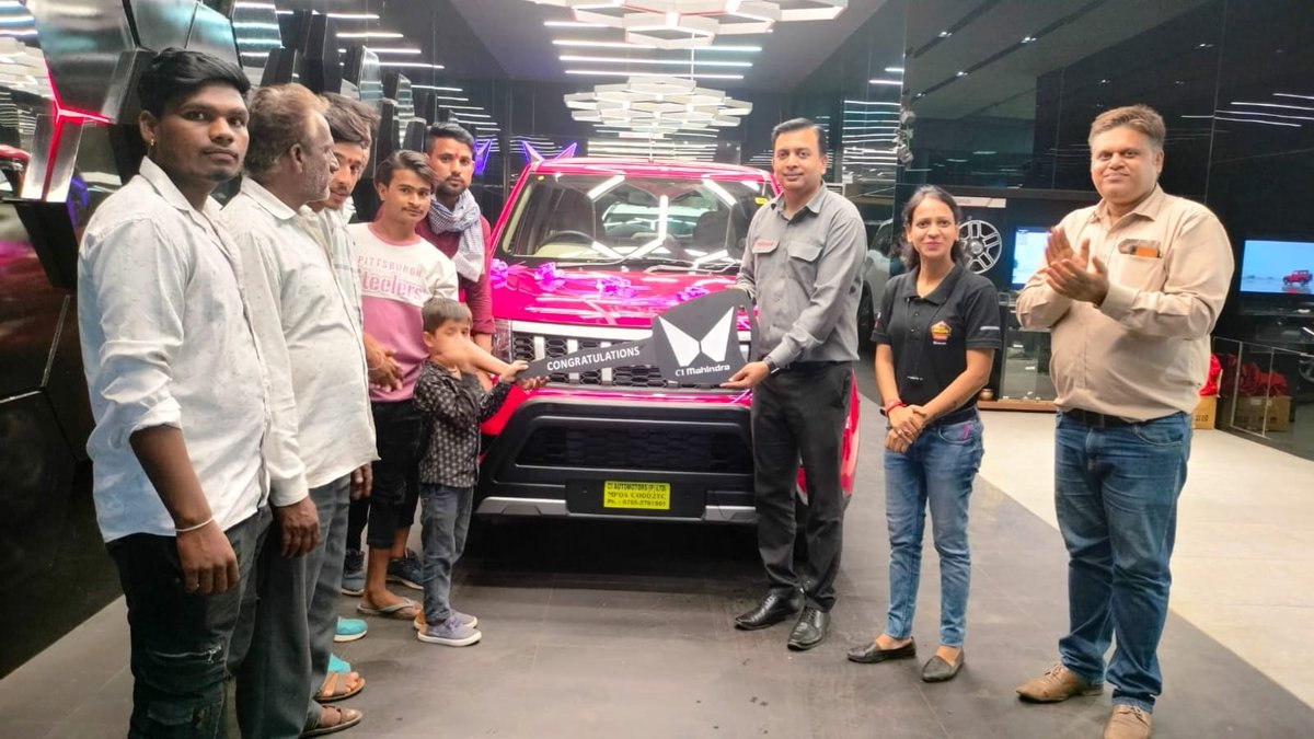 CiMahindra's tweet photo. We warmly welcome you to the CI Mahindra Family! We wish you great experience and safe drive with your favourite new vehicle.
#cimahindra #DrivewithCI #ciautomoters #happycustomer #safedelivery https://t.co/oWrsxTc1F0