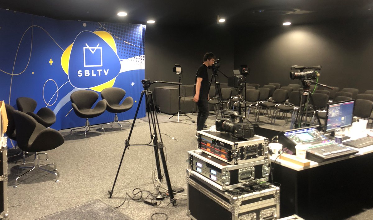 Going live at <a href="/Aico_Limited/">Aico</a> for today's show, with a studio audience. Tune in at 12.30pm - sbltv.co.uk
