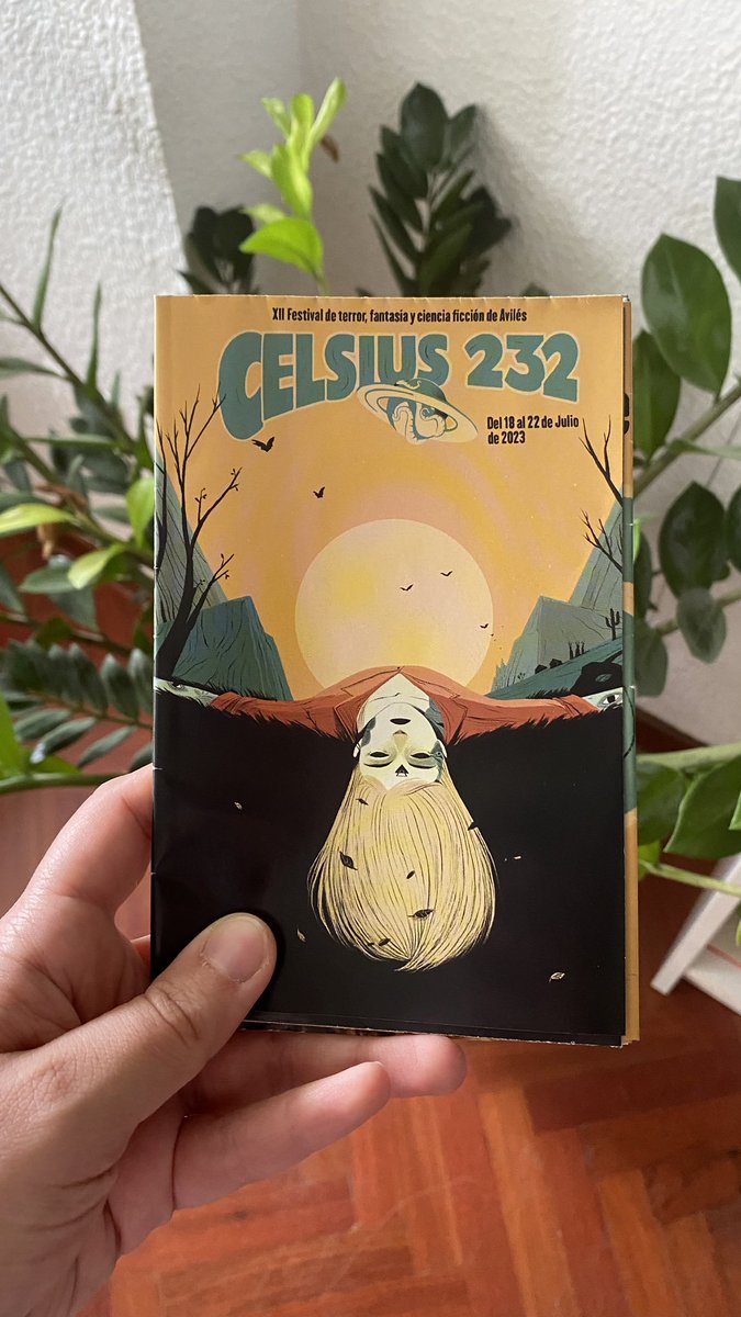 saramolinaleon's tweet photo. Estoy súper feliz de haber podido estar este año en el @festivalcelsius al fin. Es el primer año que he podido ir y me ha encantado! Estoy deseando repetir 💚 https://t.co/d40WjKC6un