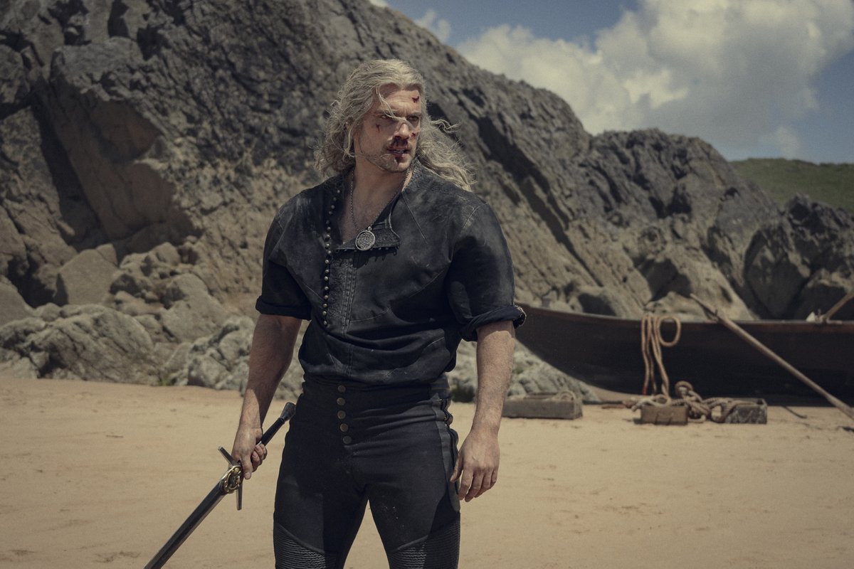 NetflixFR's tweet photo. 5 légendes sont en train de s’observer.

The Witcher saison 3 volume 2, c’est dispo. https://t.co/2NkdFjThRS