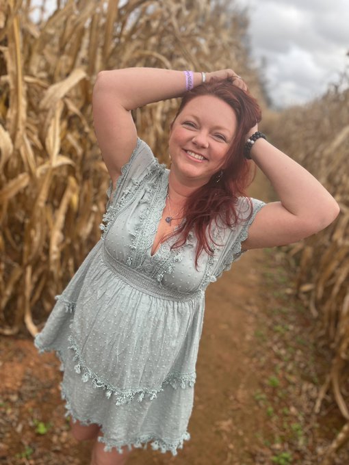 Who wants to see me naked? R/t for some love. #redhead #ginger #mommodels #mommodel #modelingmom #bbwbabe<a href="/tag/redhead"class="tags"><span>#redhead</span></a><a href="/tag/ginger"class="tags"><span>#ginger</span></a><a href="/tag/bbw"class="tags"><span>#bbw</span></a><a href="/tag/bbws"class="tags"><span>#bbws</span></a><a href="/tag/mombod"class="tags"><span>#mombod</span></a><a href="/tag/satinpanties"class="tags"><span>#satinpanties</span></a>