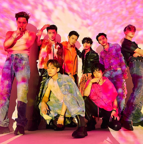 AboutMusicYT's tweet photo. EXO is the kpop artist with the most #1's albums in South Korea (20). https://t.co/aswqapJBbH