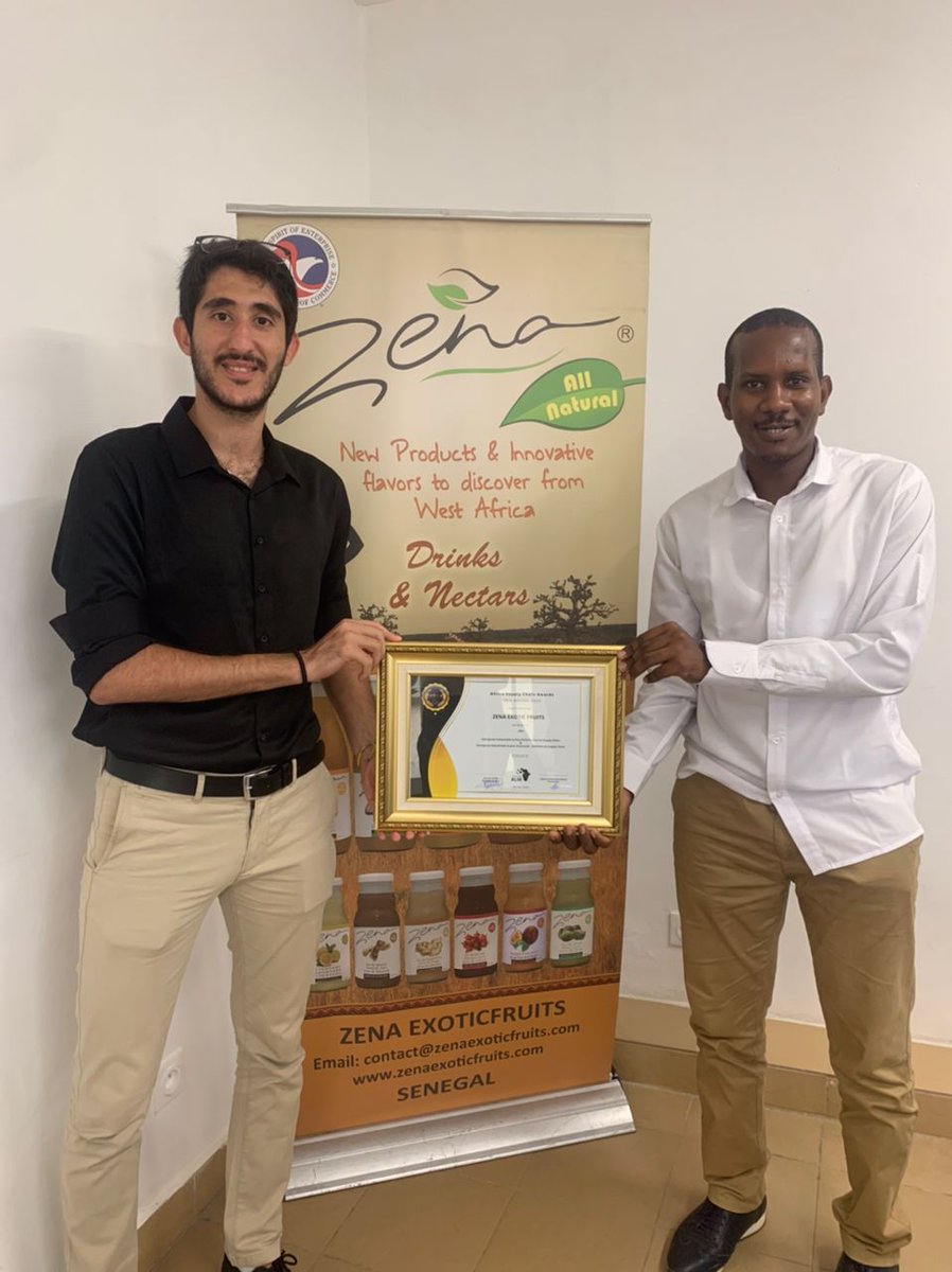 supply_africa's tweet photo. Nous avons entamé chez Zena Exoticfruits la remise des attestations aux vainqueurs de la 1ère édition des #africasupplychainawards

Nous remercions la Directrice Générale Mme Randa et toute son équipe pour l'accueil professionnel qui nous a été réservé.

#awards https://t.co/8WBw4lNSuF