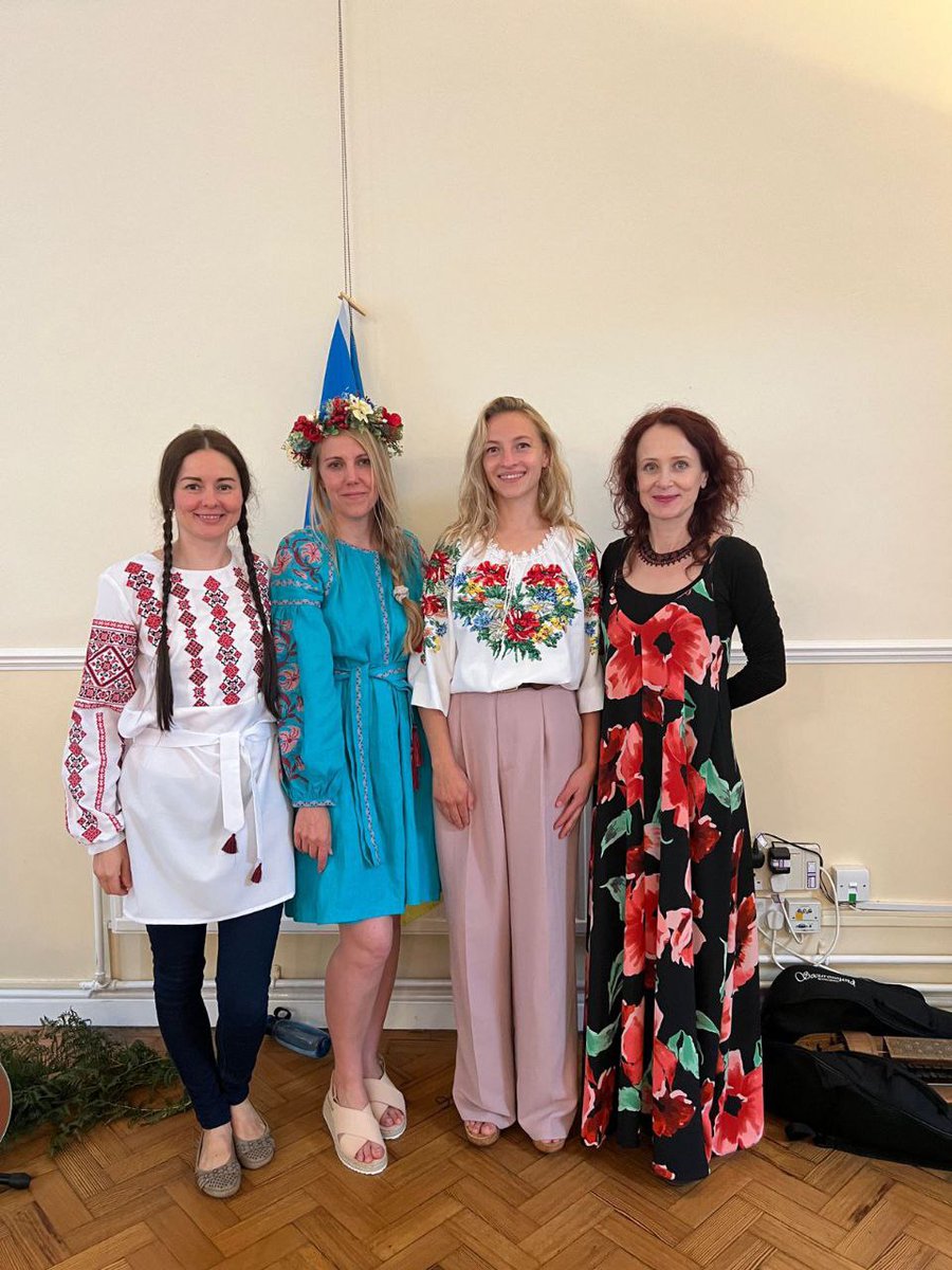 RotaryKyivInter's tweet photo. 22 липня у Стоурбриджі  Англія пройшов благодійний обід.  Метою івента було збирання грошей на медичне обладнання для України, а саме портативні УЗД сканери "Батерфляй".  Організували благодійний обід члени Rotary Club Kyiv International Олена Острова та Оксана Дідіцька . https://t.co/YTLe42Xpfk
