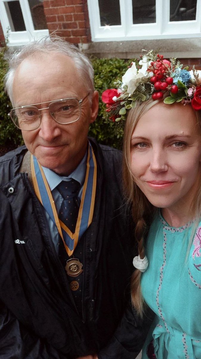 RotaryKyivInter's tweet photo. 22 липня у Стоурбриджі  Англія пройшов благодійний обід.  Метою івента було збирання грошей на медичне обладнання для України, а саме портативні УЗД сканери "Батерфляй".  Організували благодійний обід члени Rotary Club Kyiv International Олена Острова та Оксана Дідіцька . https://t.co/YTLe42Xpfk