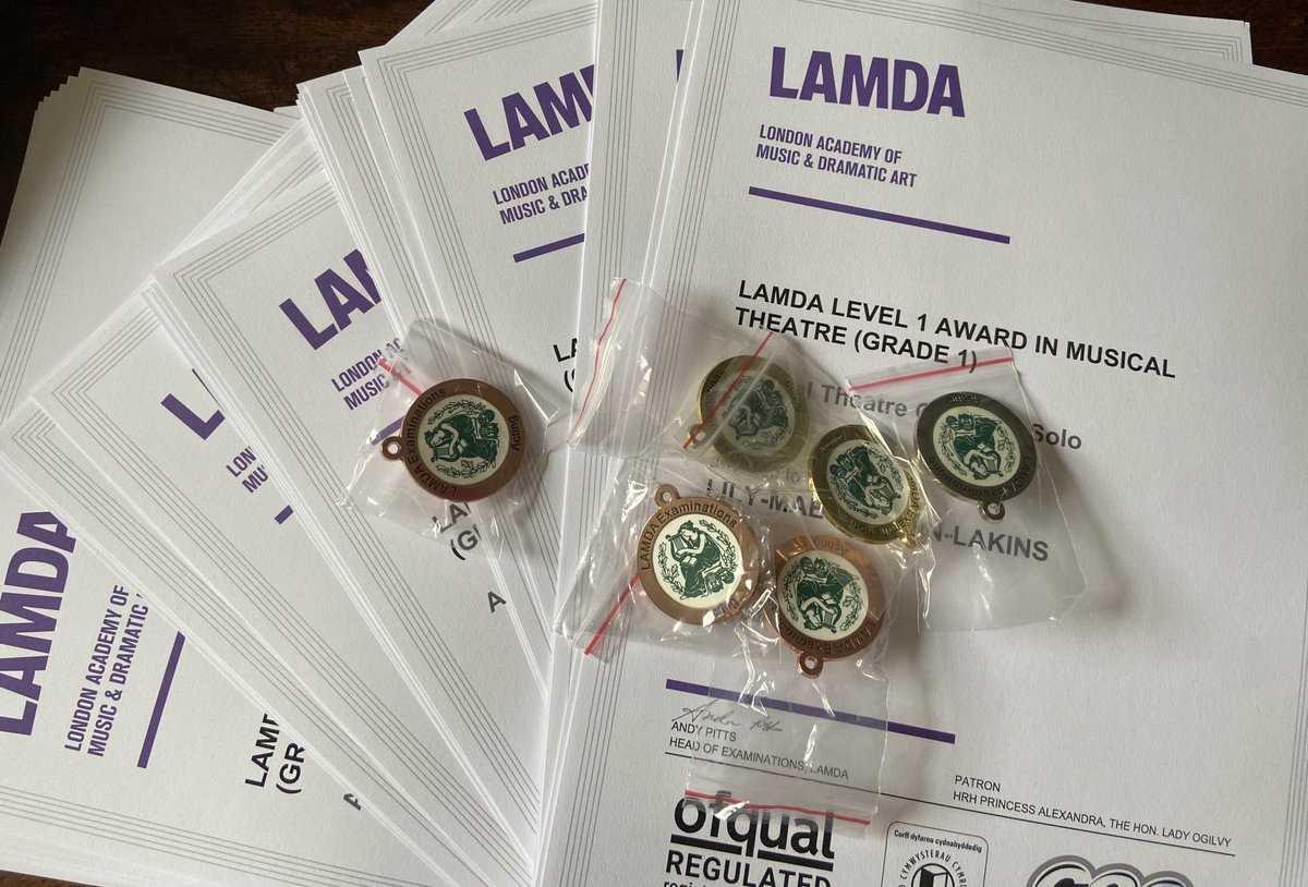 RhianGordon's tweet photo. What a fabulous start to the holidays receiving these ⁦@ChewValleySch⁩ ⁦@LAMDAdrama⁩ Acting results. 28 certificates, 6 medals, all passed with Merit or Distinction! Happy teacher! https://t.co/xTvWyEOvPX
