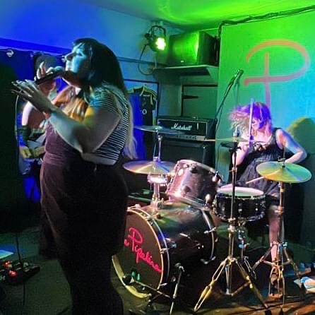 ChezzyWickWah's tweet photo. More pics from ‘Does My Festival Look Big in This’

@HoneyShallow  @thepipelinebrighton @andycavendish666 

#livemusic #livemusicphotography #brighton https://t.co/eytuZm7IDa