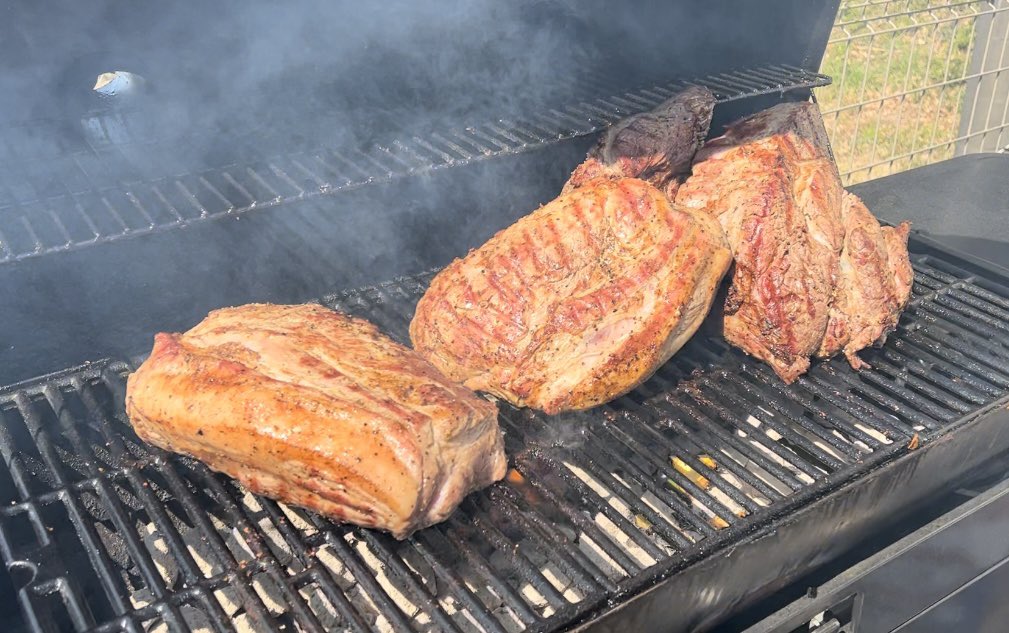 Tomorrow's Special  AREPA “肩ロースBBQ” <a href="/TOKYOTORCH_mec/">TOKYO TORCH</a>