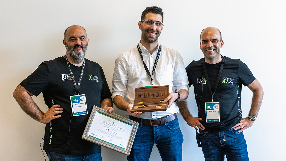 BitmindSolucoes's tweet photo. BIT EVENT 23 | Distinções 🏆
"Paquímetro Dourado - Utilizador #ALPHACAM do ano 2022"
Nuno Leal da empresa Ambitus S.A.
Pela atitude entusiasta que manteve, pela excelente capacidade de assimilação, evolução e implementação de métodos de programação e produção otimizados. Parabéns https://t.co/2d4DDFeKUE