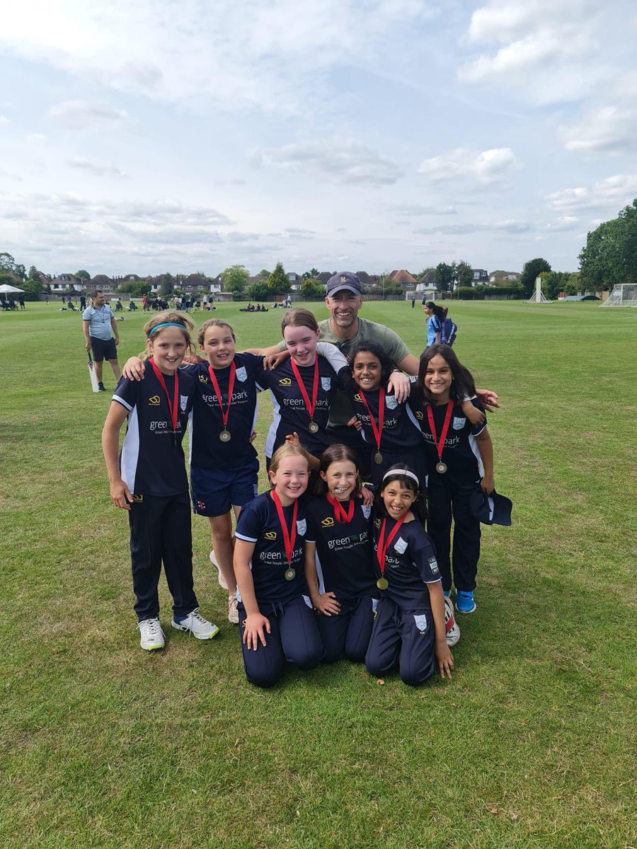 DulwichCCGirls's tweet photo. And an excellent third place finish on @SurreyCricketFd finals day for the u11s as well! https://t.co/c1SoTPRfSZ