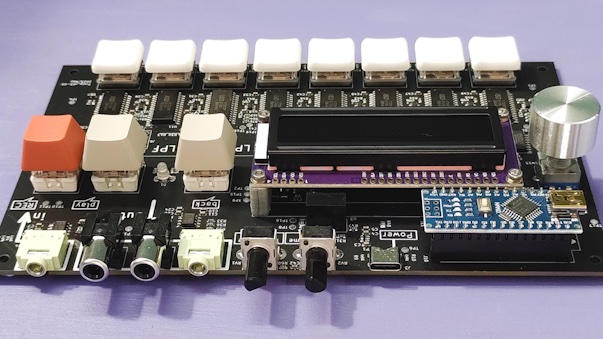 MicrochipMakes's tweet photo. An ATmega328-controlled lo-fi sampler to relax/mix with: https://t.co/GfDlUYlHBz https://t.co/viXX6H5TsK