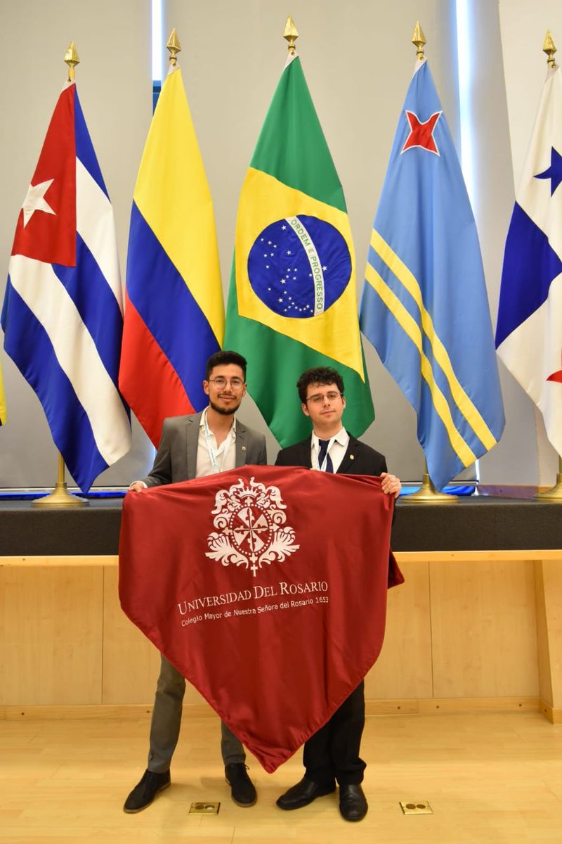 La Sociedad de Debate de nuestra <a href="/URosario/">URosario</a> brilló en el Campeonato Mundial Universitario de Debate celebrado en Panamá.

¡Felicitaciones a Juan Esteban Triviño y Andrés Revelo por llegar a la final y convertirse en el mejor equipo colombiano en la competencia! #OrgulloRosarista