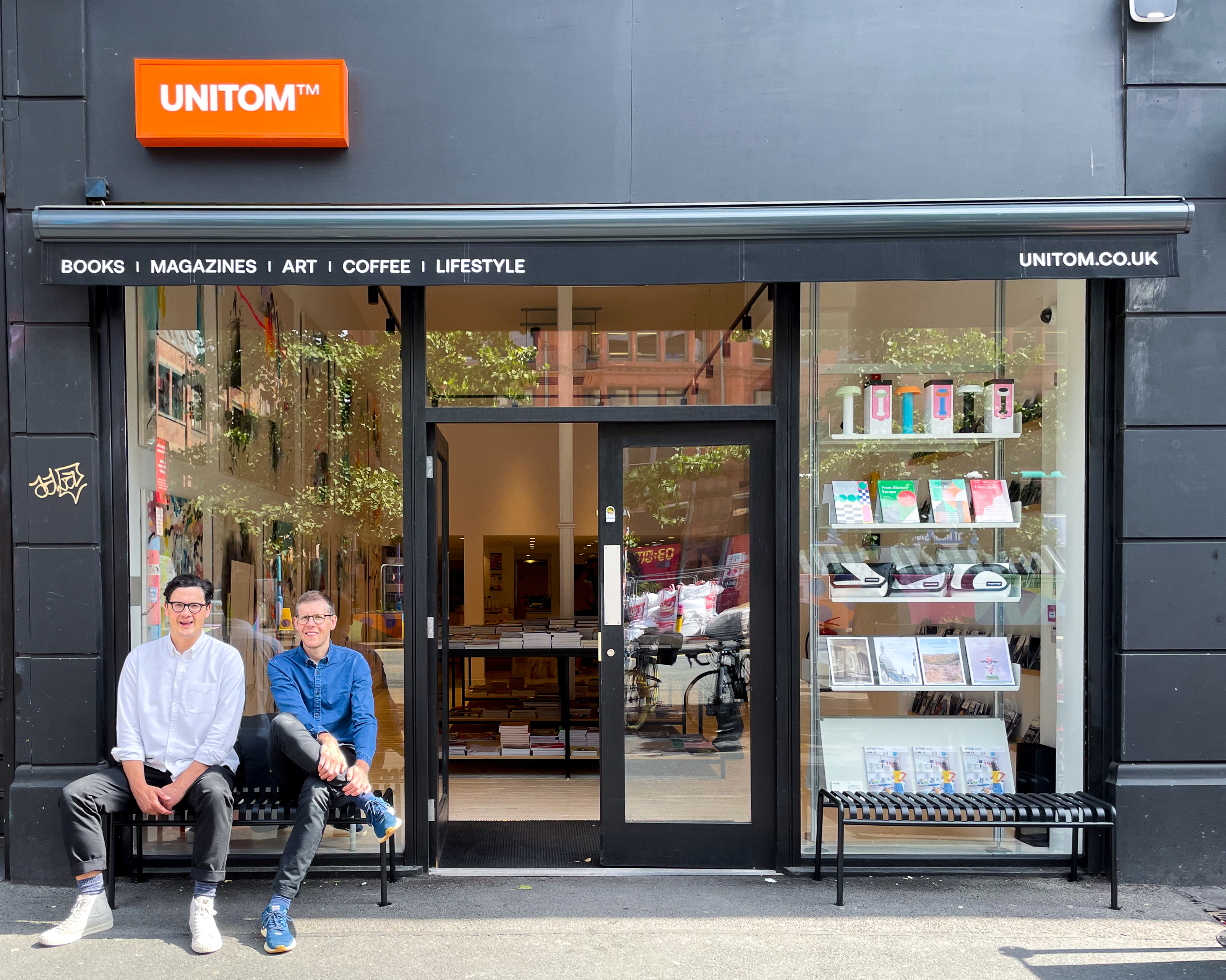 UNITOM Store on X: 👋 / X