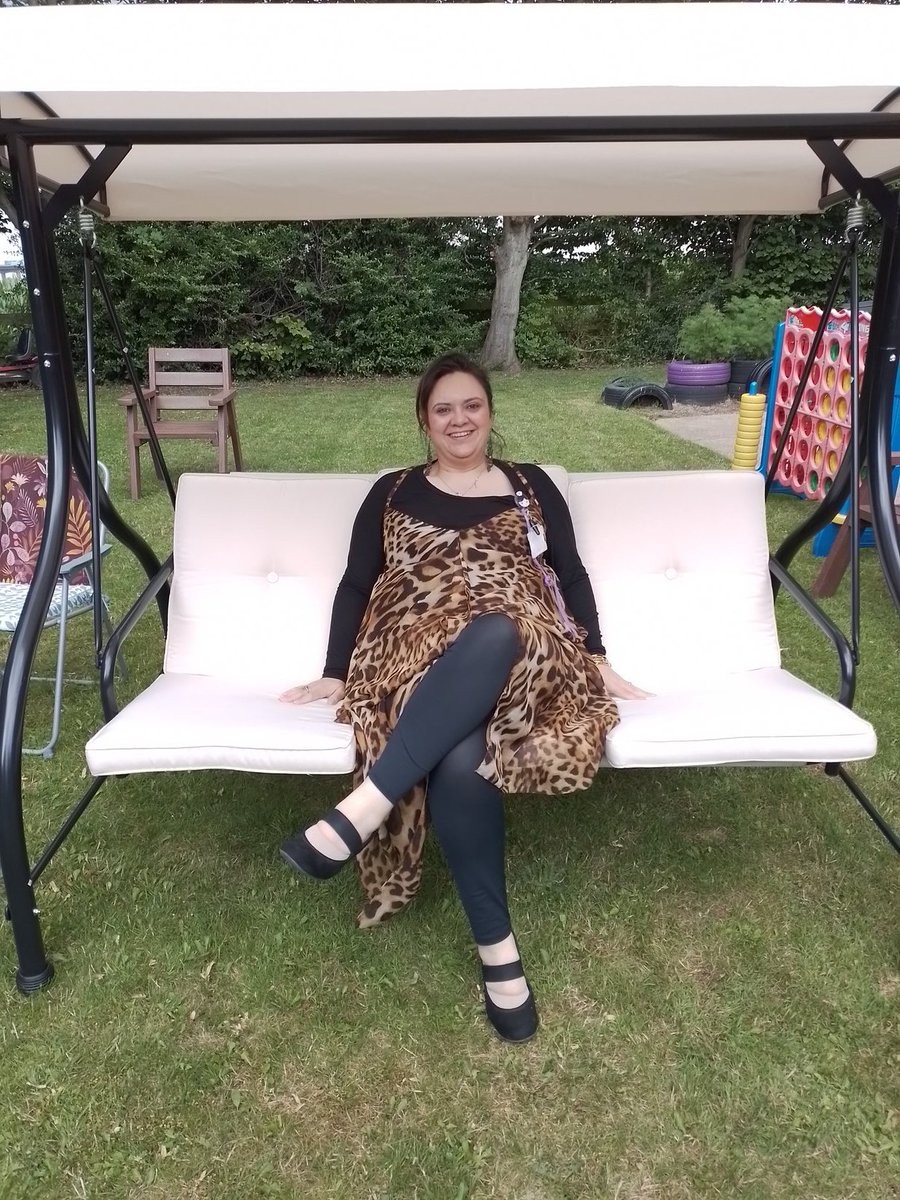 ProspectHouse99's tweet photo. New swing for our residents to enjoy in the beautiful gardens of Prospect House 😎 https://t.co/5c4X8aFpr0