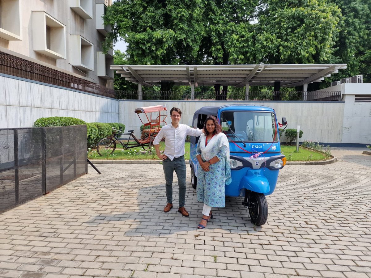 With Kaspar Meyer, Science Counsellor and his wonderful E Rickshaw at the German Embassy! Priviliged to get a ride!! Thank you Kaspar:-)