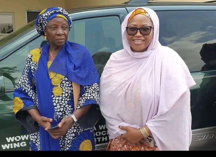 fapeffoundation's tweet photo. Hajiya Lami Fintiri Donates Sienna Bus to Women Wing of Christian Association of Nigeria (WOWICAN), Adamawa State chapter through her pet project Fresh Air Pro-Life Empowerment Foundation. H.E @lamiAUF stated that the vehicle is to aid their activities in promoting God's work. https://t.co/kQRWJYhOcG