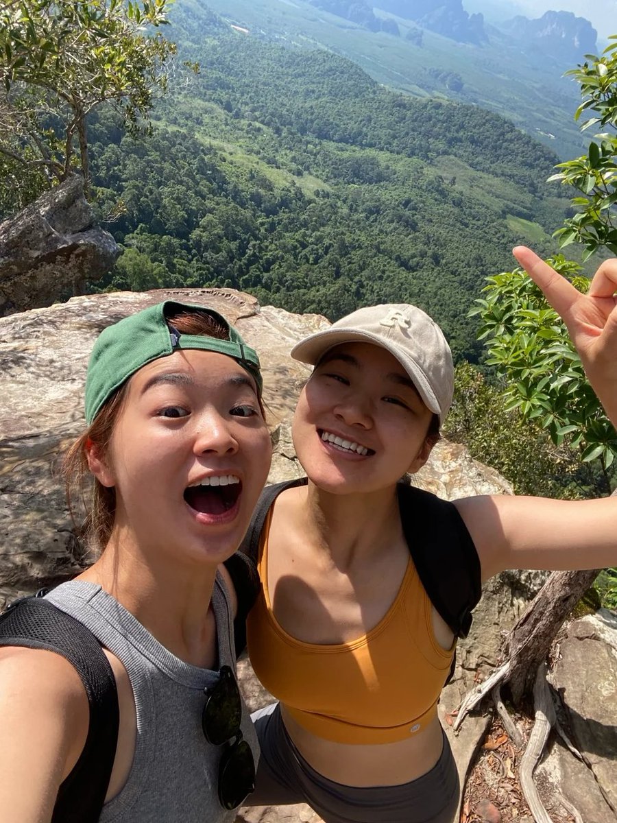 Nancyy2296's tweet photo. My tree friend, to introduce you, I will visit regularly, this is a national park in the United States.我的树朋友，向大家介绍一下，我会定期拜访，这是在美国的国家公园。＃w #nsfwtwt  #EgayPH #SamsungUnpacked ＃q https://t.co/3BwTIXkhNk