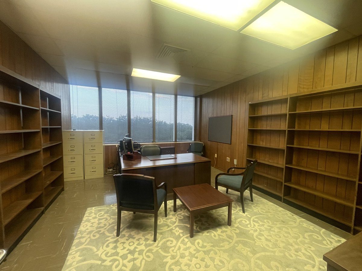 Christina Sautter tweet media