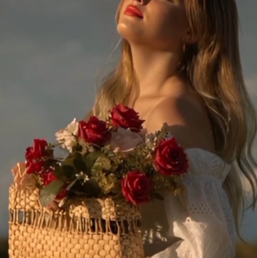 Milky53473428's tweet photo. ROMANTICO https://t.co/t4lnDlTCZ8