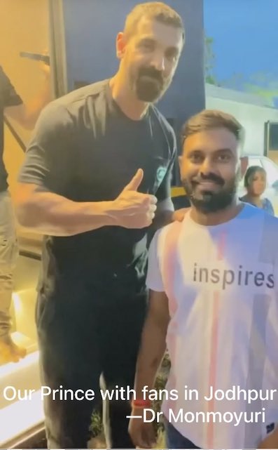 VenetiaSarll's tweet photo. Here's today's post, rafties. Not a lot but I've done my best. 😊
https://t.co/ybhG2PSIJH
@TheJohnAbraham #Vedaa #RaftieCreativity 
I'l blog again on SATURDAY. Love to all 🤗💖💖 https://t.co/oElAgNcrQn