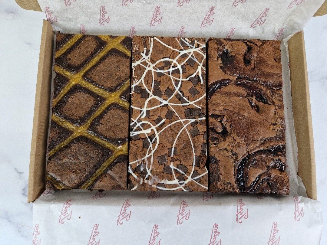 Brownie boxes are back 😍 made using our heaven brownie, we have three delicious flavours in this box. Chocolate Orange 🍊, Chocolate Chunk 🍫&amp; Chocolate Cherry 🍒.

£22 each with mainland UK delivery &amp; a gift note included!

Call 01376 509101 to place your order!