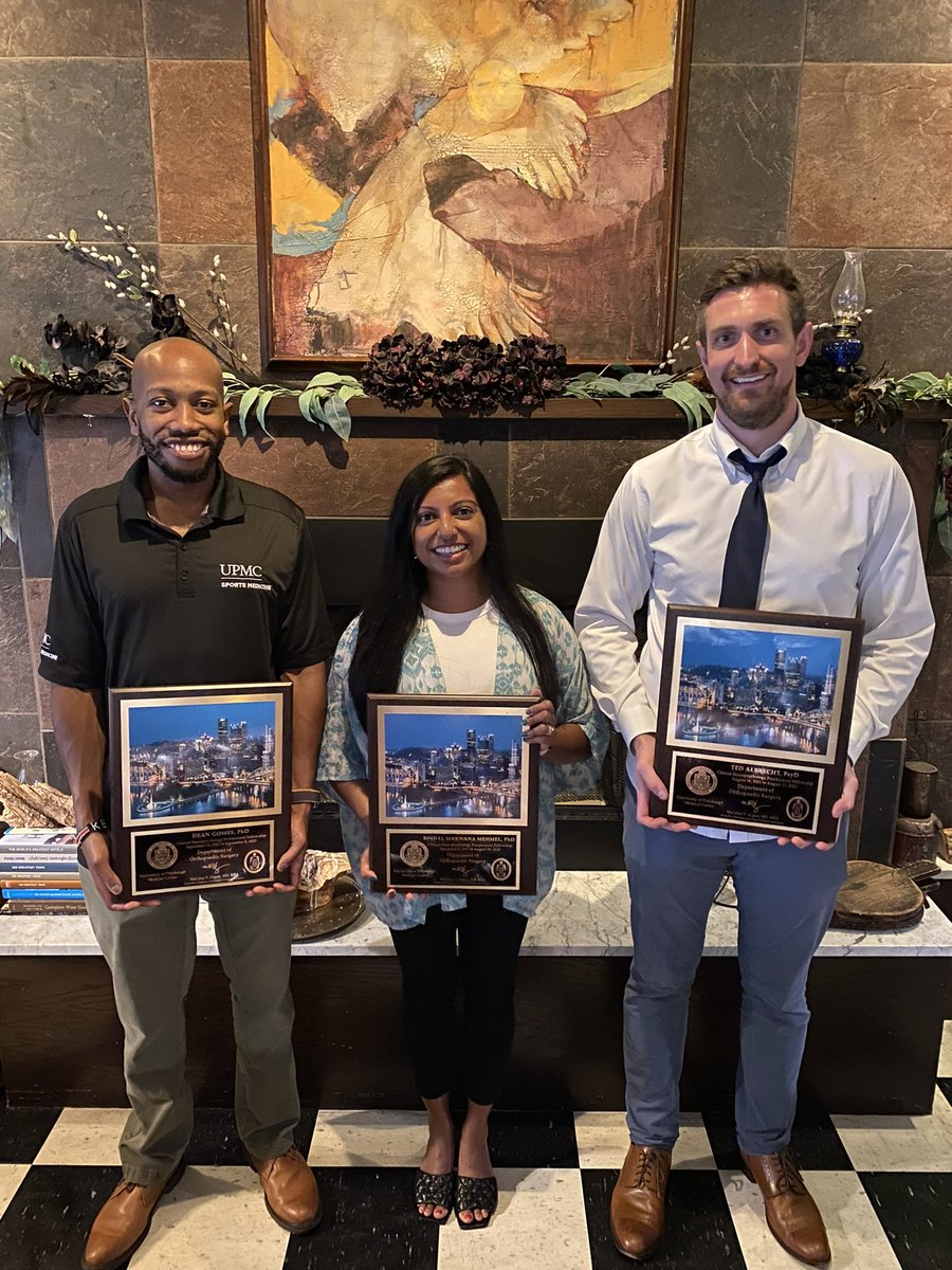 UPMC_Concussion's tweet photo. Congratulations to our senior fellows @BindalMehmel, @Ted_Albrecht, and Dean Gomes on a successful 2 years! https://t.co/XdV16rdDNt