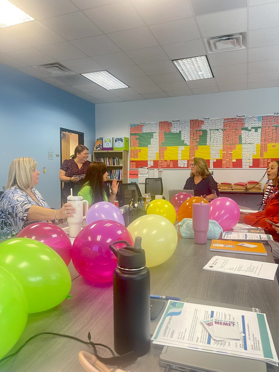 The Leadership Team is ready to start a new school year 💙⚓️💙⚓️ We are a TEAM‼️ #systemsinplace #sdocgoodtogreat #Marinerproud <a href="/Osceolaschools/">Osceola Schools</a>