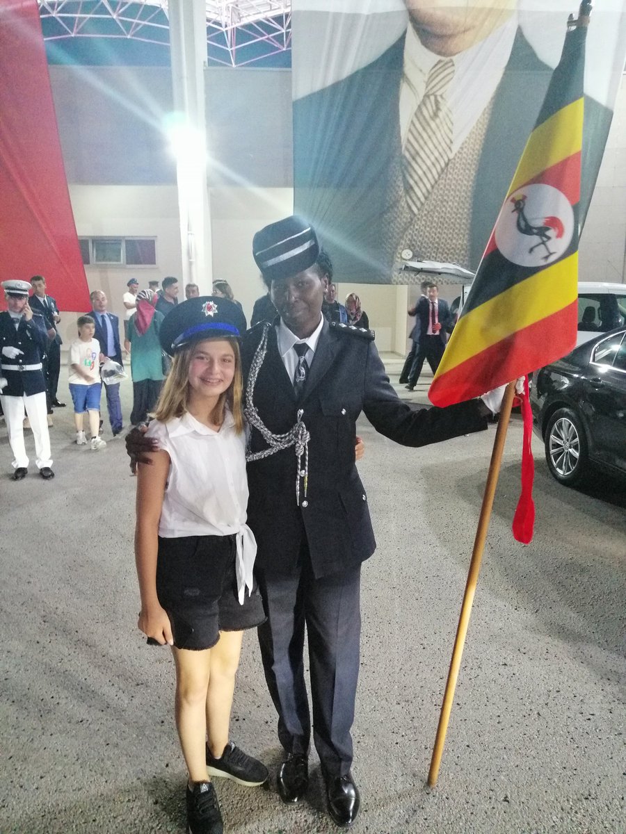 sen19osman's tweet photo. ....... ve Polis yolun açık olsun oğlum https://t.co/Mr9Imr9DzZ