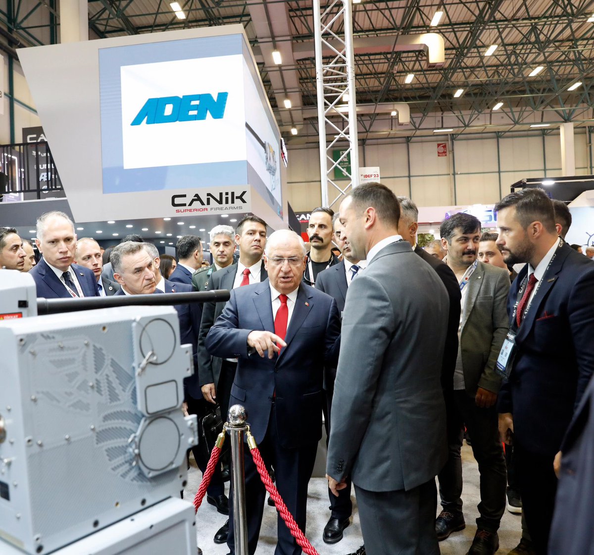 canikarms's tweet image. Türkiye Cumhuriyeti Milli Savunma Bakanı Sn Yaşar GÜLER ve heyetinin #canik #unirobotics stant ziyaretleri