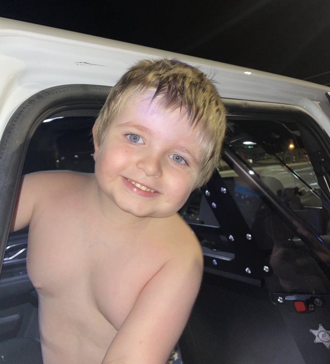 Pasco Sheriff’s deputies are currently searching for the parents or guardians of the child pictured here. The male child, who appears to be between the ages of 3 and 5, was found in the area of US 19 and Terrace Dr., Hudson, around 2 a.m. today. (1/2)