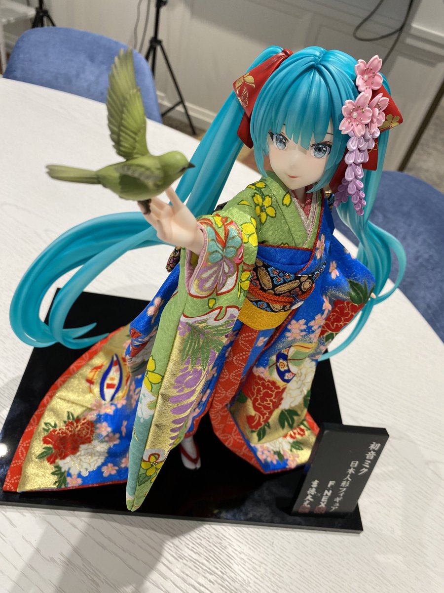 初音ミク 日本人形 1/4 フィギュア お値段約20万円の「初音ミク」日本人形フィギュアが可憐で美しい