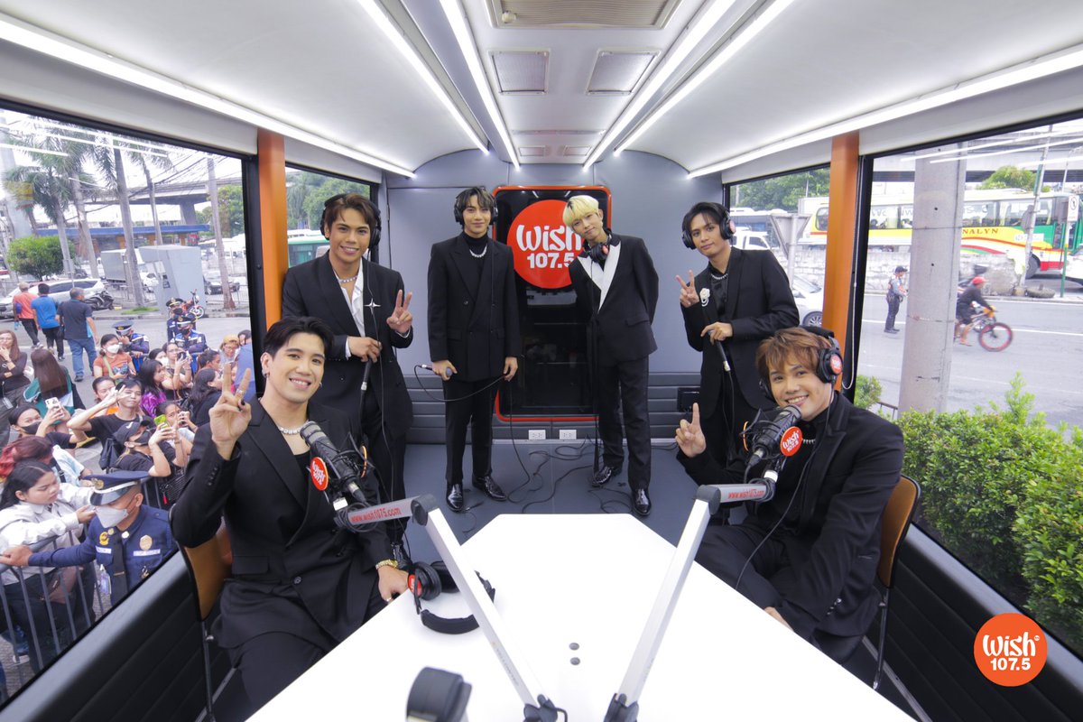 wish1075's tweet photo. On their Wish Bus comeback, P-pop boy group @1stoneOfficial shared their latest laid-back track, "Oras." https://t.co/Xq3UCtaNxg