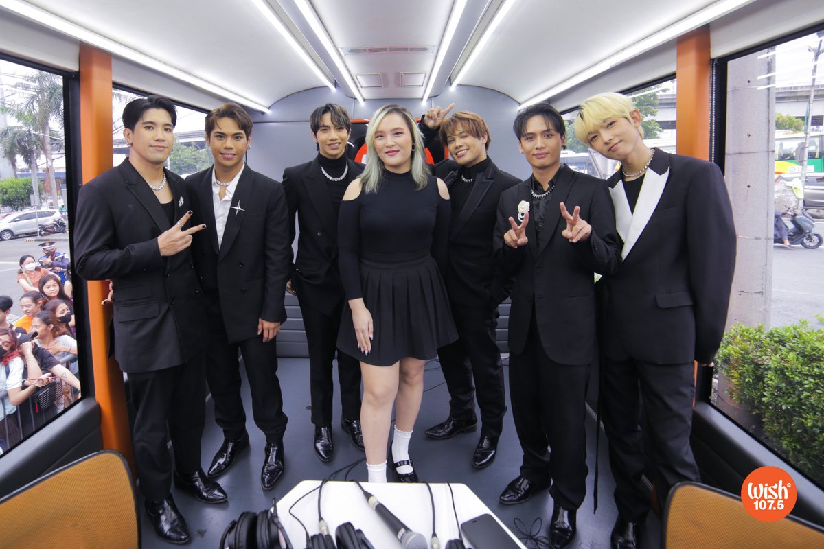 wish1075's tweet photo. On their Wish Bus comeback, P-pop boy group @1stoneOfficial shared their latest laid-back track, "Oras." https://t.co/Xq3UCtaNxg