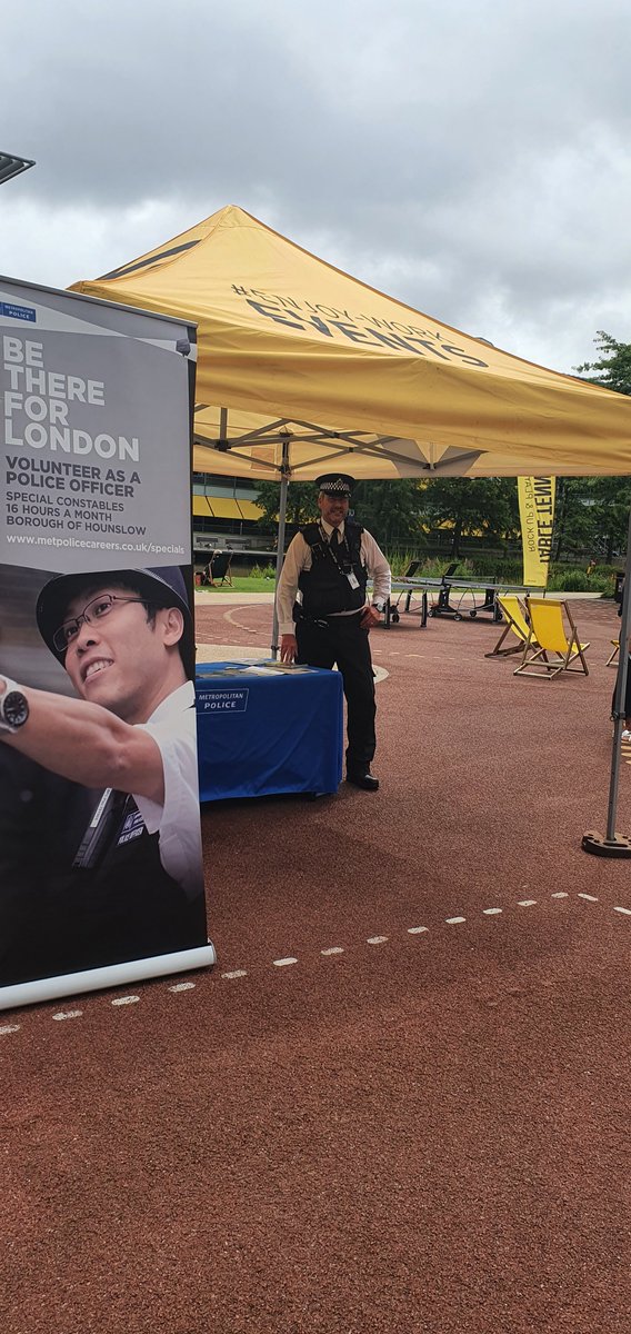 #Enjoy-workevents 
#MPSHounslow at Chiswick Business Park looking to recruit #MSC police officers.

Join us for chat 12pm-2pm

<a href="/met_connected/">met_connected</a> 
#waoutreach@met.police.uk