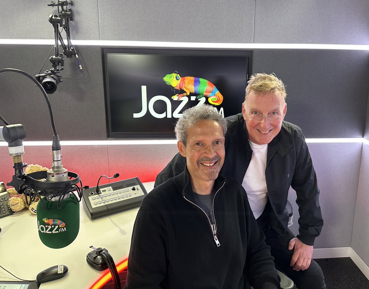MikeLindup's tweet image. Very happy to be interviewed by Nigel Williams on @jazzfm this morning talking #Changes2 #Level42 @omarlyefookMBE @tonymomrelle @AlexWilsonMusic and songwriting #ISawYouInMyDreams #AllAsOne