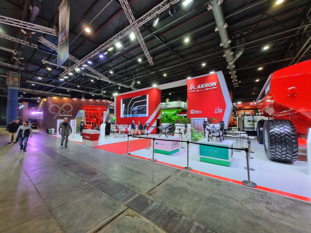 AKRONMaquinaria's tweet photo. Te mostramos un resumen de la Expo Rural de Palermo hasta le fecha 😀 
Con muchas visitas, novedades y sobre todo la tecnología que Akron y Dji te ofrece en cada producto 💪 https://t.co/zmhw0ePLl2